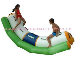 High Density 0.9mm High Dtrength PVC Inflatable Water Totter Popular in Kids and Adult