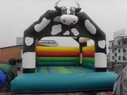 New Arrival Inflatable Animal Cow Bounce house for kids