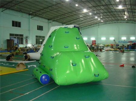 Inflatable Climbing Iceberg